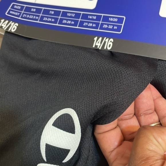 Champion Boys Black Green Shorts UPF 30 wicking quick dry shorts NWT Sz 14/16 - Picture 4 of 6